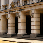 Армията спря приема на военни заради бюджета