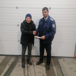 Пътни полицаи от Шумен намериха и върнаха на мъж от Добрич парична сума