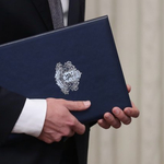 Утре Гюров отива на “Дондуков” 2, представя кабинета на Йотова