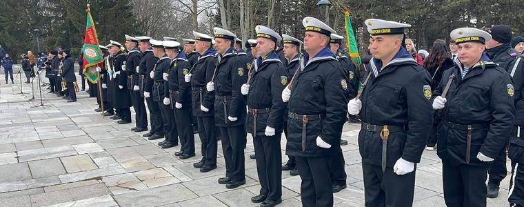 Добрич отбеляза тържествено националния празник (ВИДЕО)