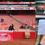 Футболистите на Арсенал получиха мартеници от фенове на клуба от Добрич