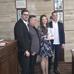 Виктория Иванова от Младежко студио – Добрич с награда от конкурс-рецитала „За да я има България“