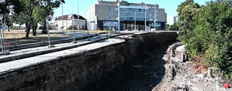 Община Добрич: Пешеходците да избягват участъка по ул. "Христо Ботев", който се ремонтира