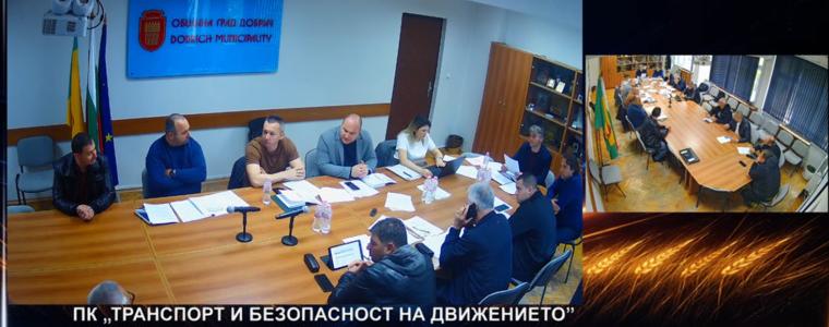 След допълнителни анализи и становища Общинският съвет ще вземе решение за цените за таксиметровия превоз в Добрич