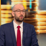 Георги Клисурски посъветва редовния кабинет да съкрати "раздутите разходи", преди да предприема нови мерки