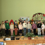 Празнична атмосфера и усмивки на Велики четвъртък в село Ловчанци (СНИМКИ)