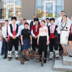 Ученици от ФСГ „Васил Левски“ почетоха героите на Априлското въстание (ВИДЕО)