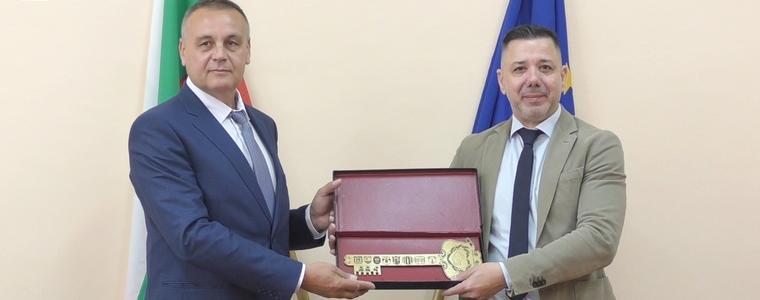 Новият областен управител: ВиК-секторът и пътят Добрич – ГКПП Йовково са водещи приоритети (ВИДЕО)