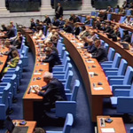 Парламентът възстанови Комисията за противодействие на корупцията