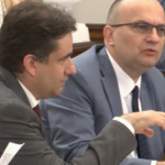 Правителството, синдикатите и бизнесът не се разбраха за осигуровките на държавните служители