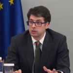 Пеканов: Заведенията да свалят цените, получиха достатъчно отстъпки
