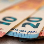 Имате ли право на 50 евро помощ? Ето кой може да получи парите