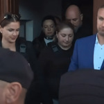 Изведоха кмета на Белица Радослав Ревански от кметството с белезници