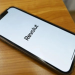 Срив в Revolut засегна плащанията и достъпа до приложението